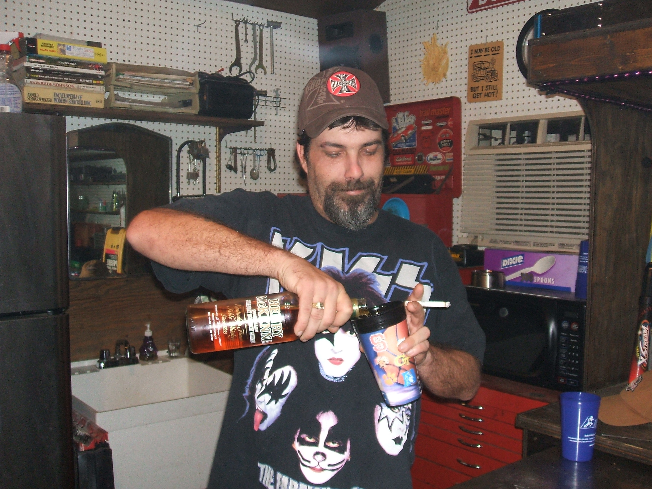 partying002.jpg